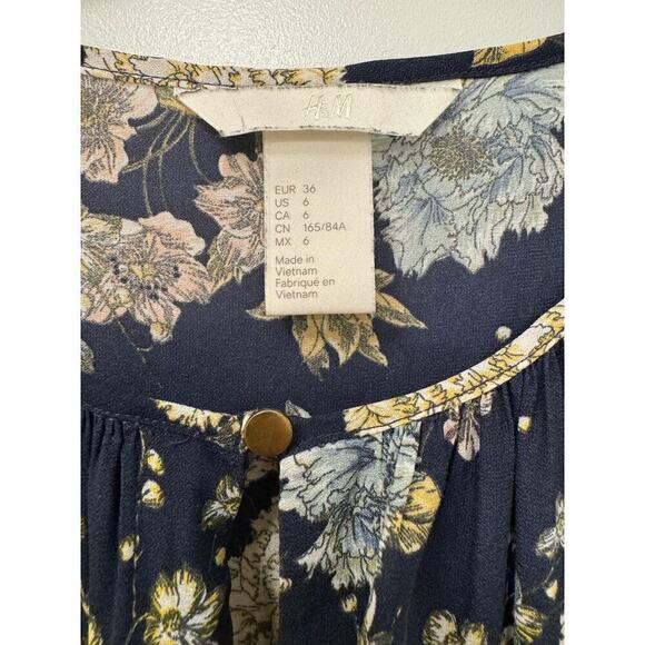 H&M Size 6 Navy Floral Long Sleeve Bell Sleeve Blouse - Picture 3 of 5